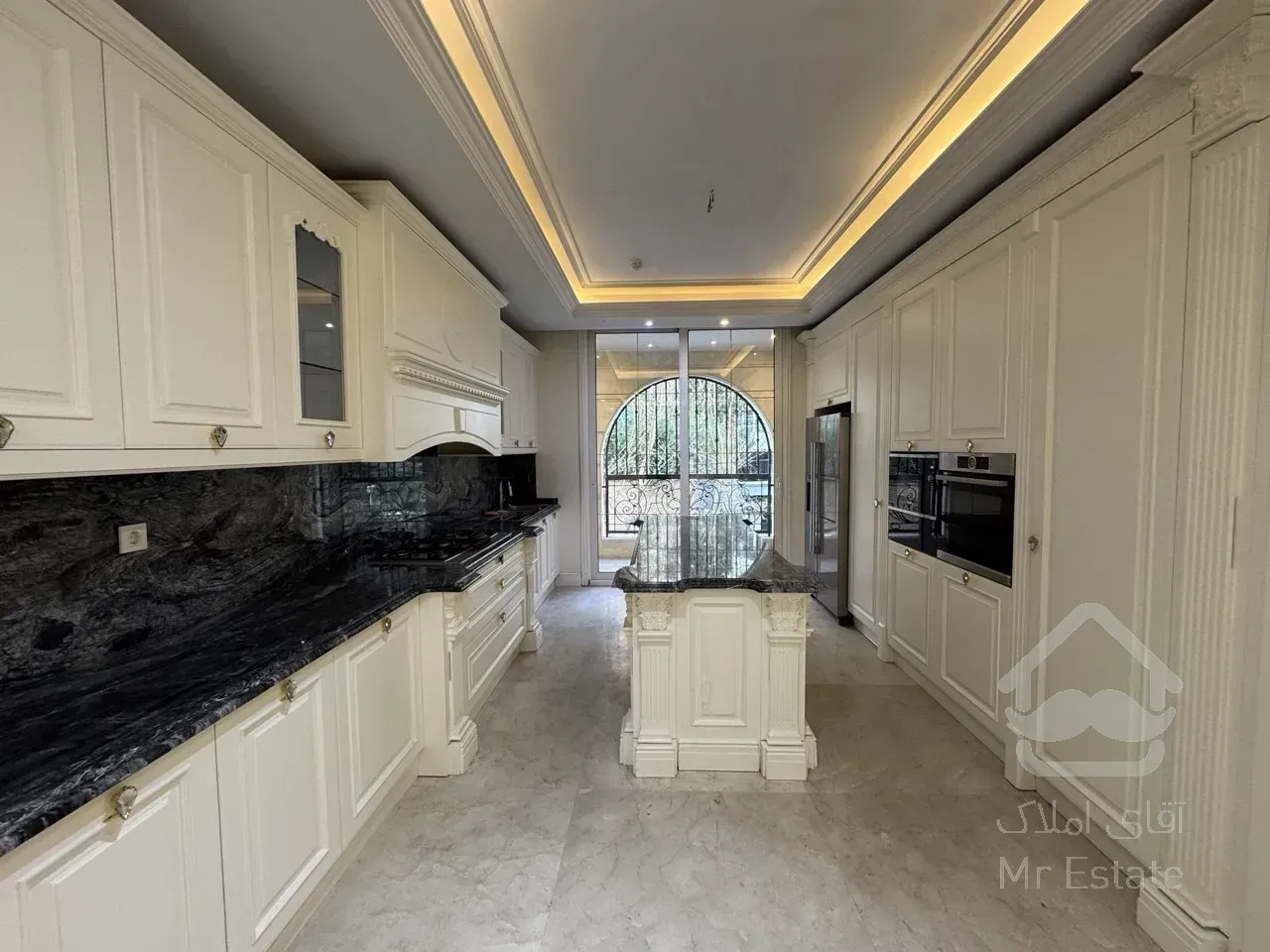 فروش آپارتمان ۲۵۰ متری در محمودیه