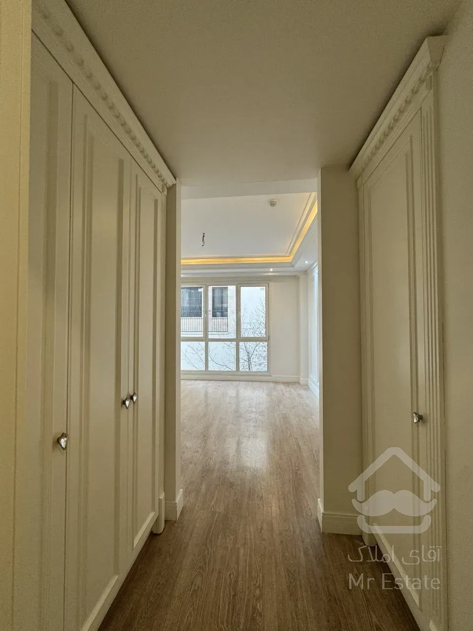 فروش آپارتمان ۲۵۰ متری در محمودیه