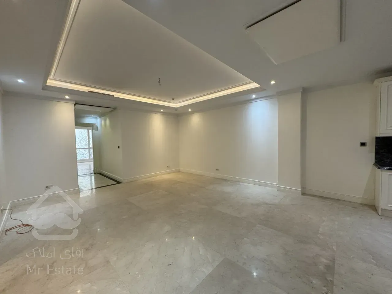 فروش آپارتمان ۲۵۰ متری در محمودیه