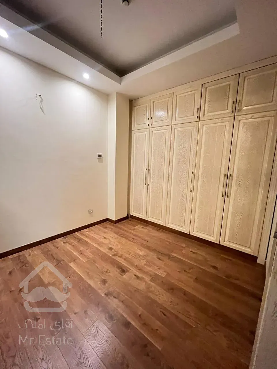 فروش آپارتمان ۱۵۶ متری در زعفرانیه