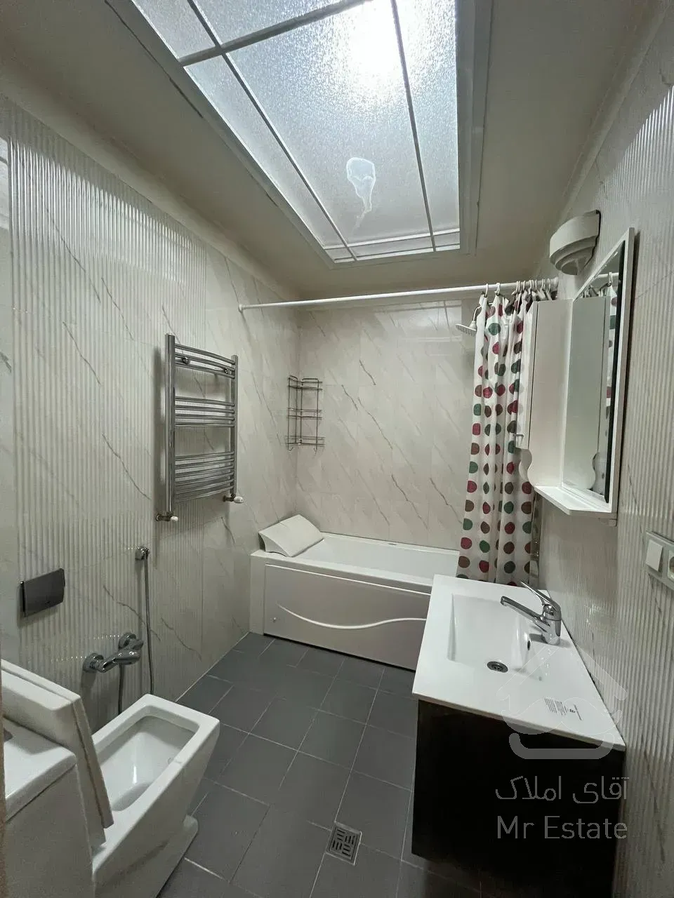 فروش آپارتمان ۱۵۶ متری در زعفرانیه