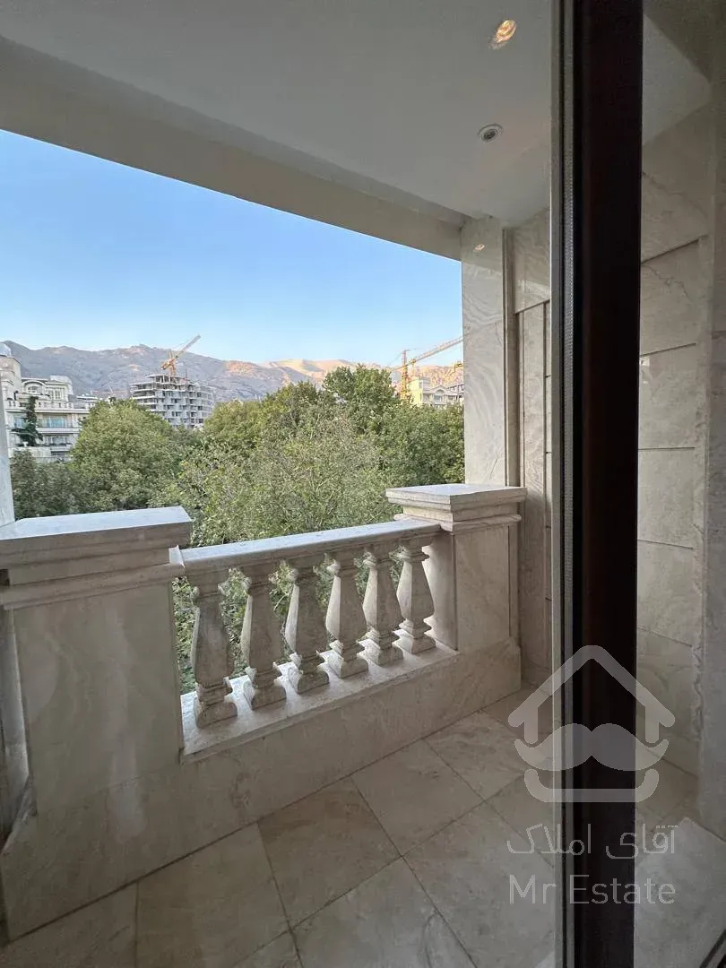 فروش آپارتمان ۱۸۲ متری در زعفرانیه