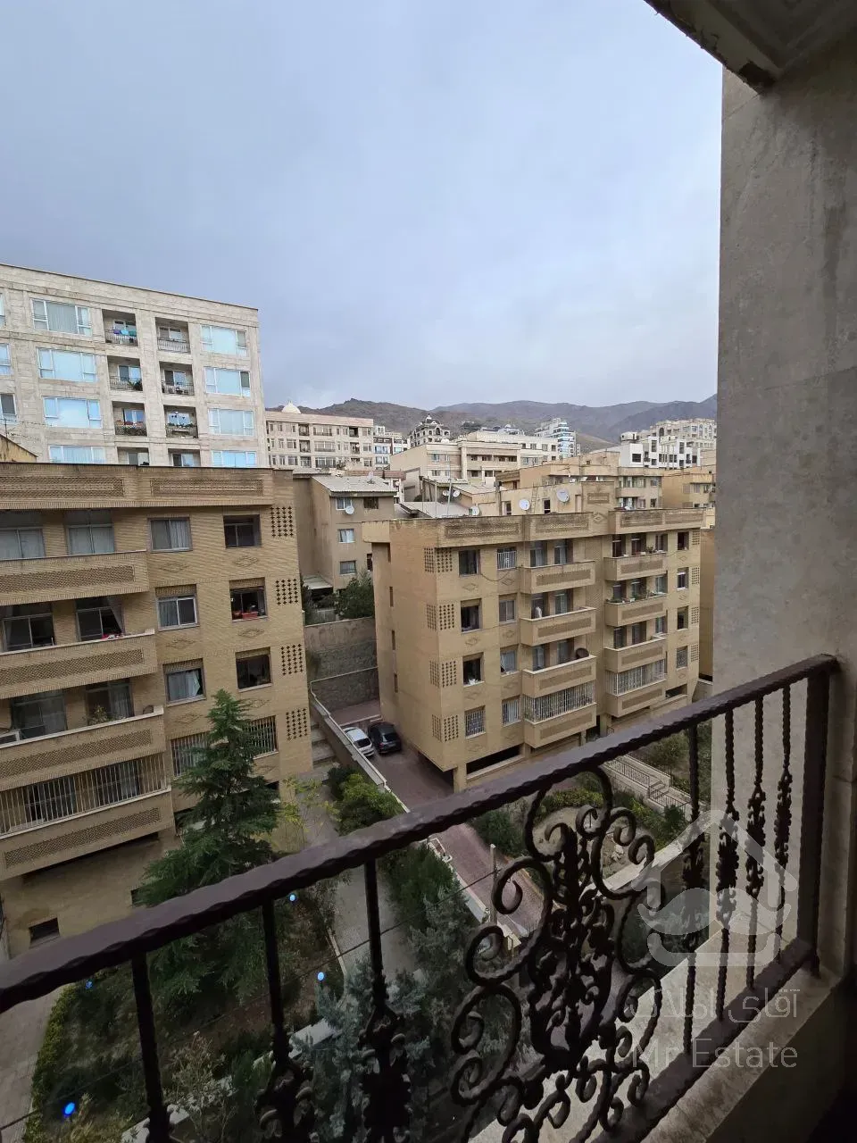 رهن آپارتمان ۹۵ متری در ولنجک