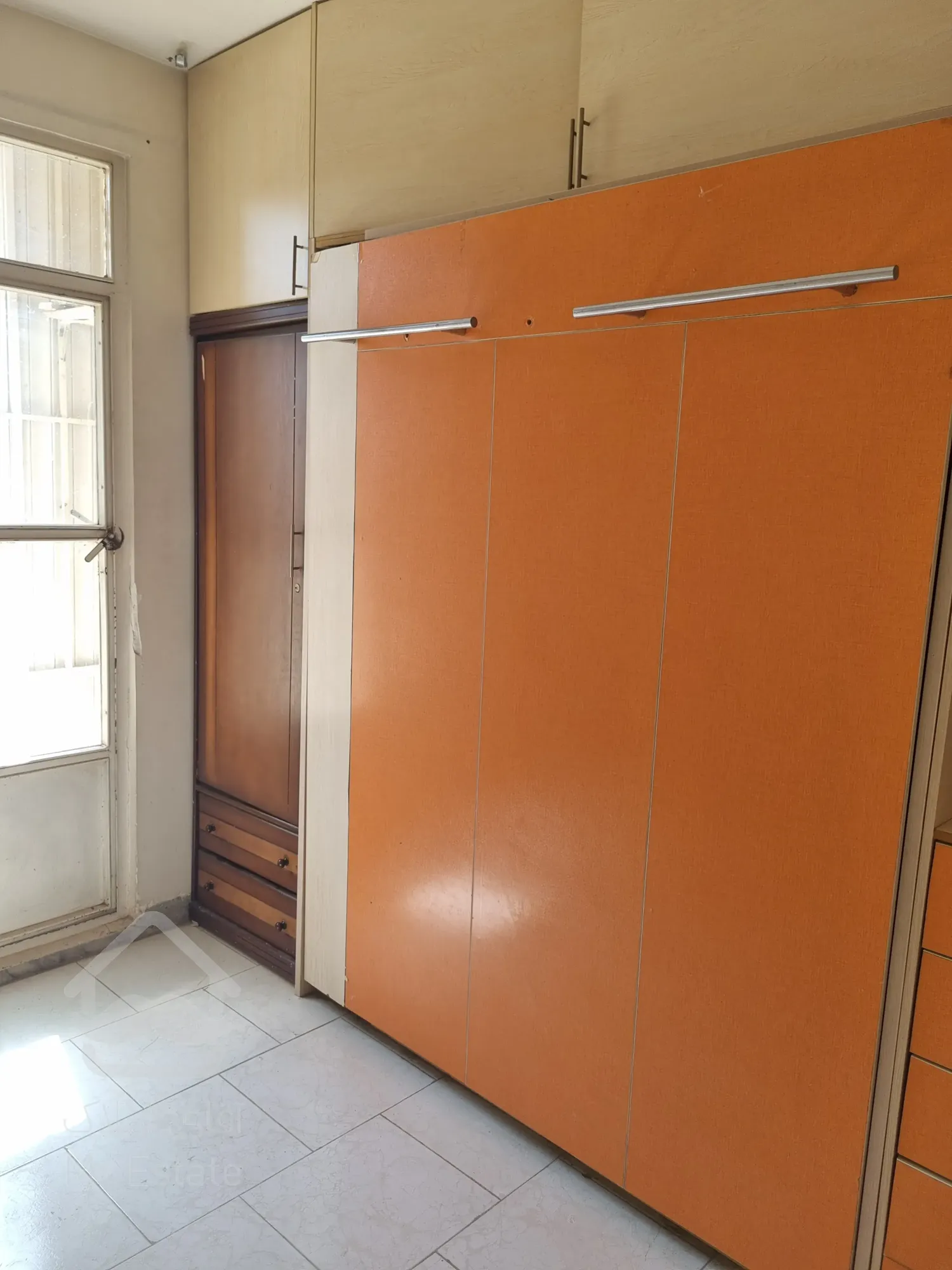 آپارتمان دو خوابه جنوبی در خیابان بهار