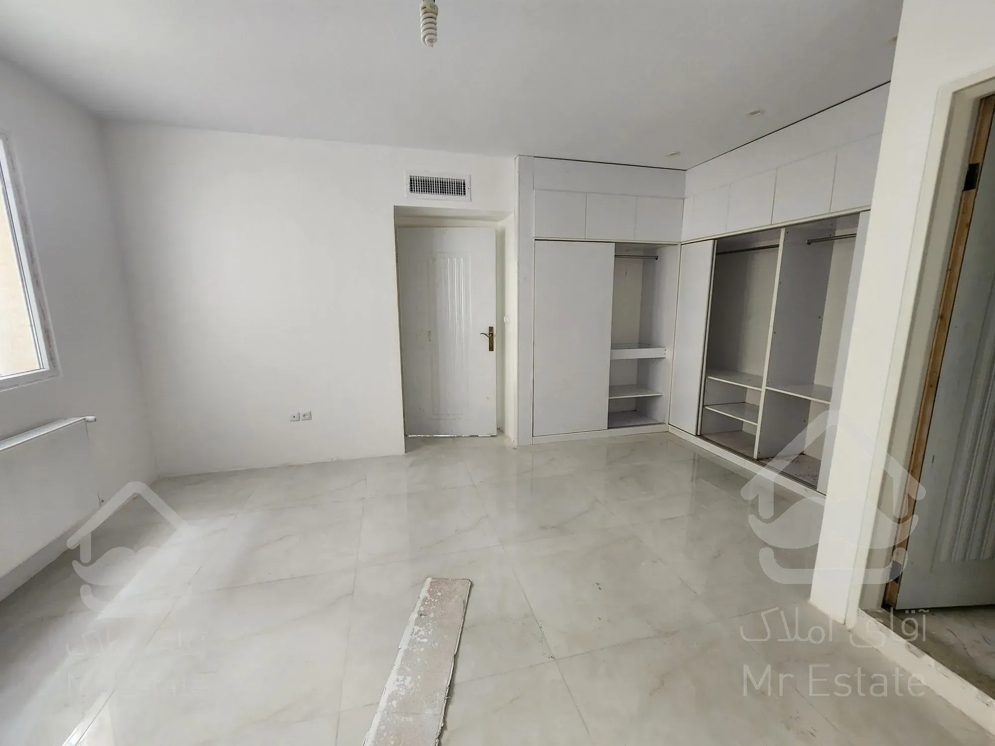 اپارتمان کلیدنخورده تراسه