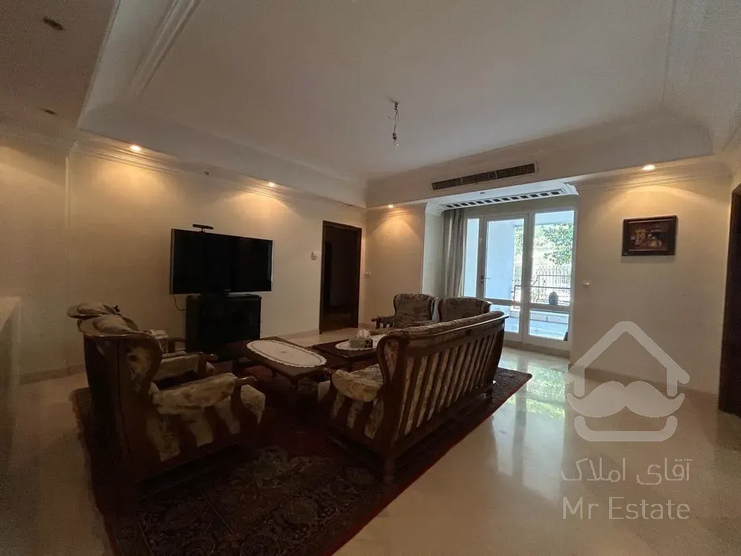 رهن آپارتمان ۳۲۵ متری در زعفرانیه