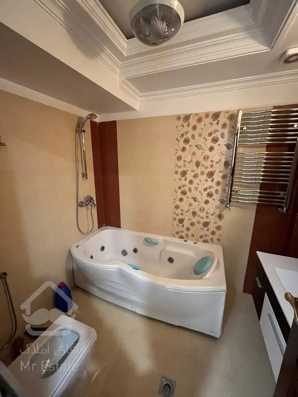 اجاره آپارتمان ۱۸۰ متری در زعفرانیه