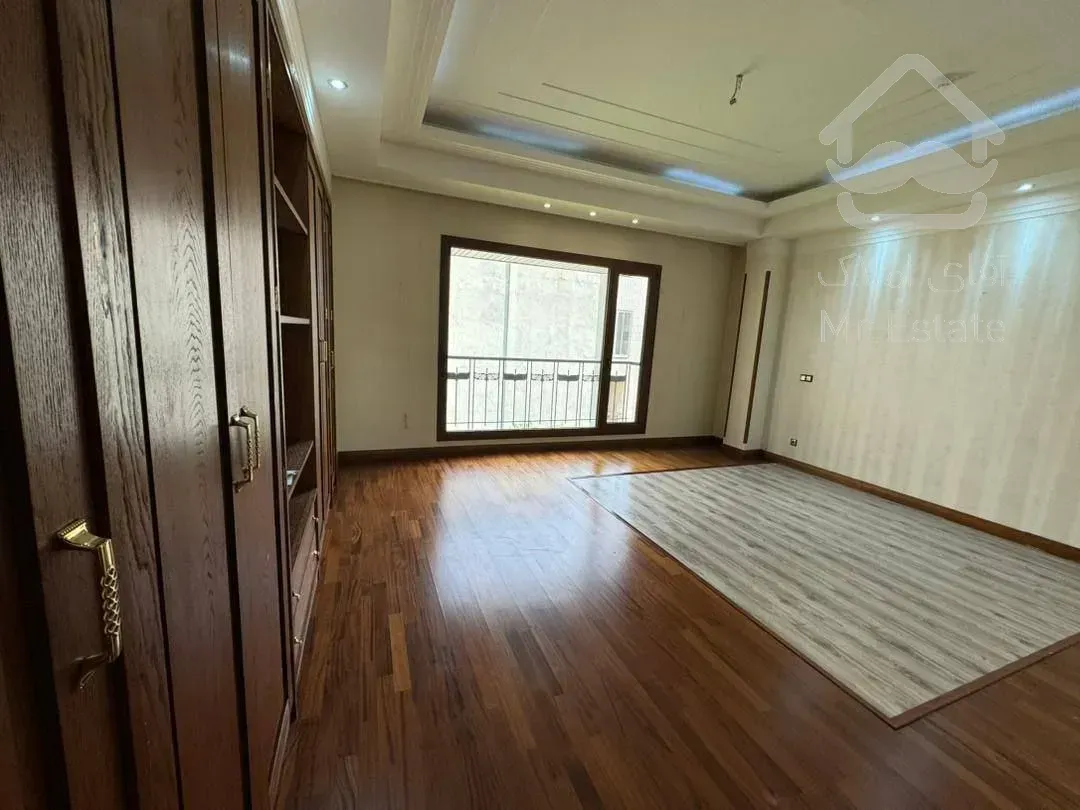 رهن آپارتمان ۲۲۵ متری در زعفرانیه