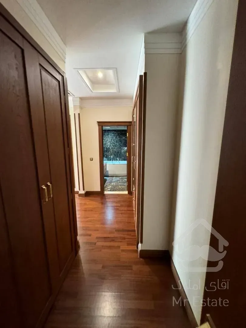 رهن آپارتمان ۲۲۵ متری در زعفرانیه