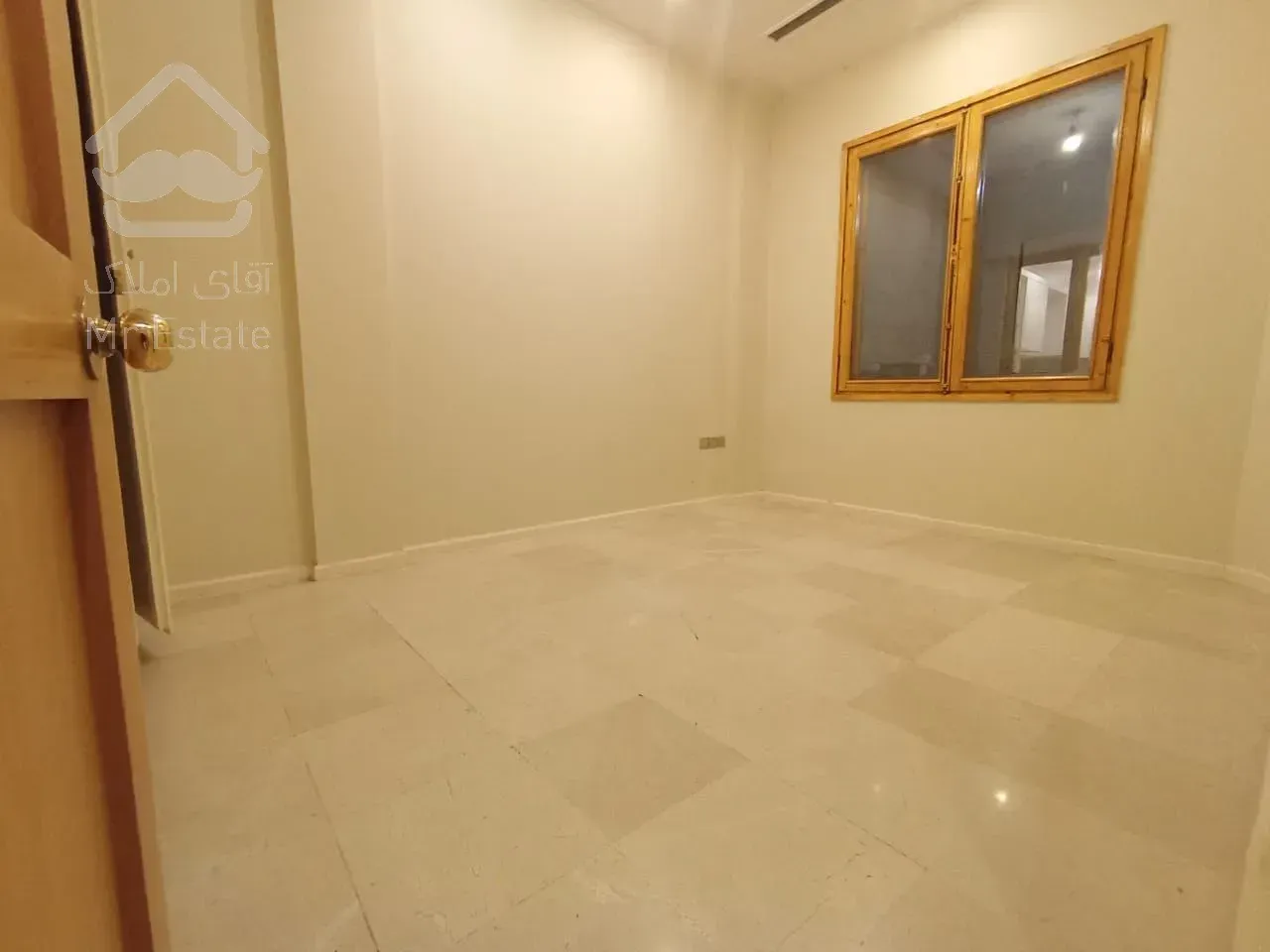 رهن آپارتمان ۱۸۰ متری در محمودیه