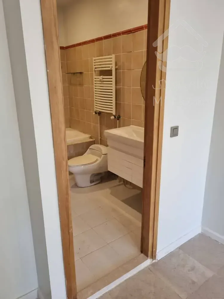 رهن آپارتمان ۱۸۰ متری در محمودیه