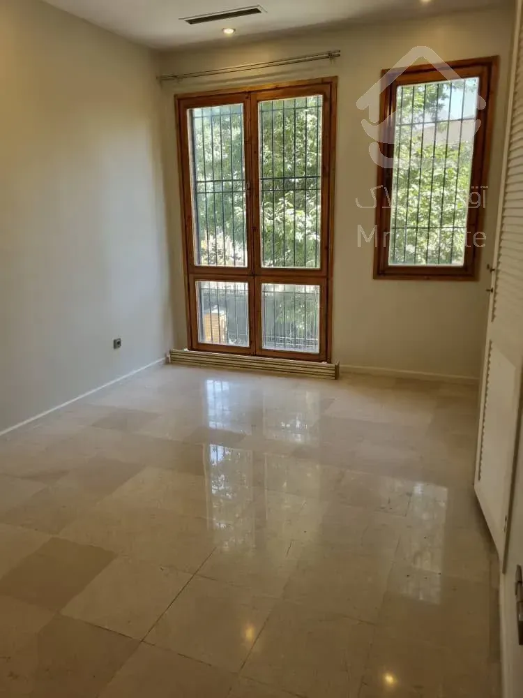 رهن آپارتمان ۱۸۰ متری در محمودیه