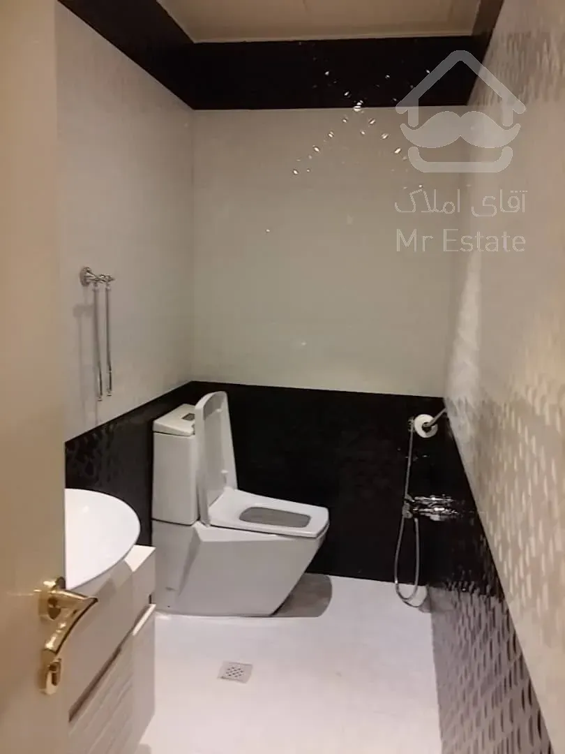 رهن آپارتمان ۲۱۰ متری در زعفرانیه