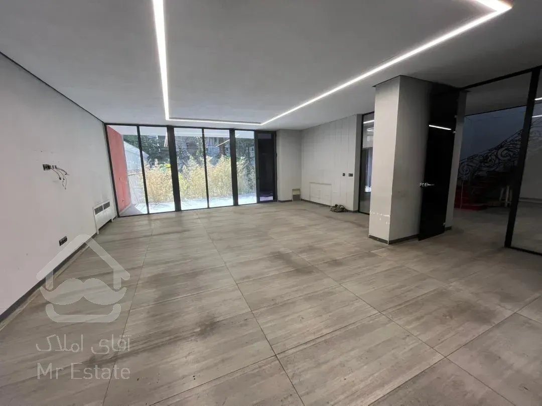 رهن ویلایی ۴۵۰ متری در زعفرانیه