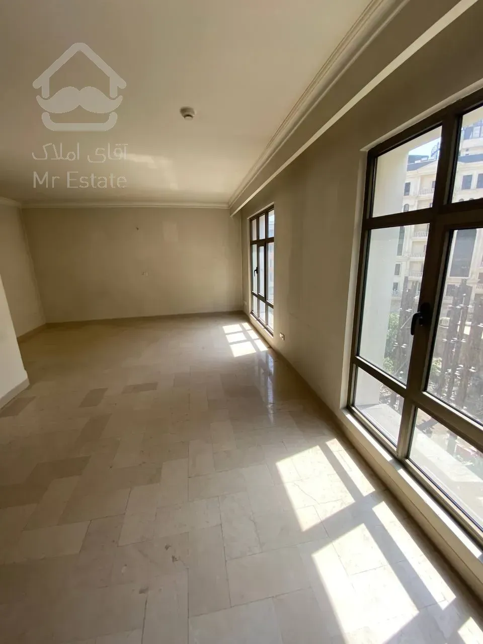 رهن آپارتمان ۲۷۰ متری در محمودیه