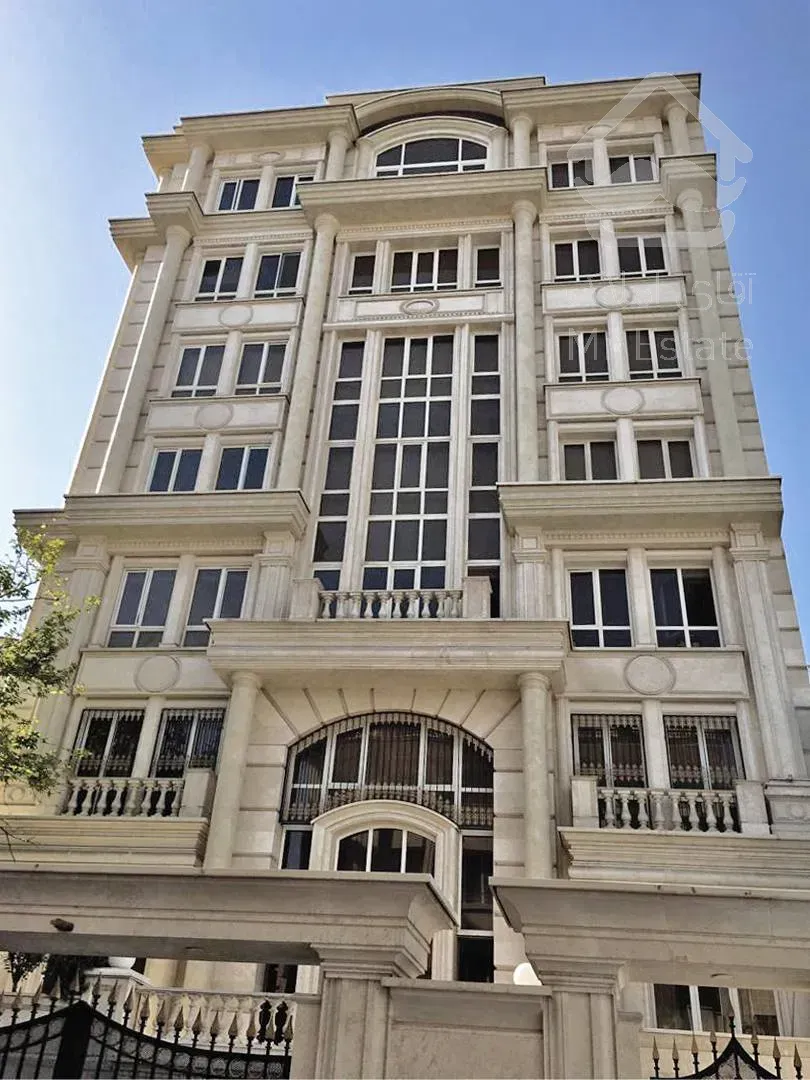 فروش آپارتمان ۲۸۵ متری در زعفرانیه