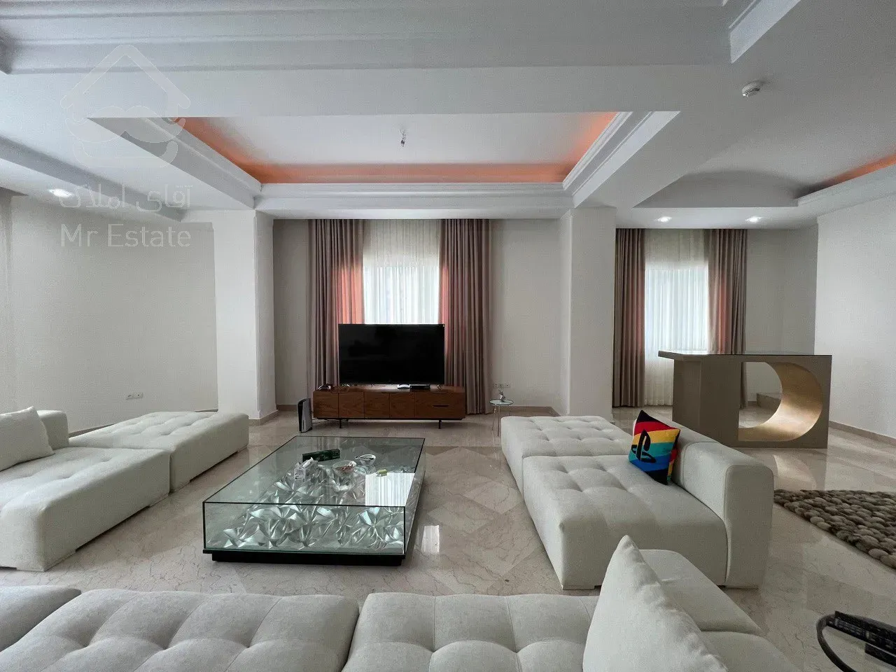 فروش آپارتمان 235 متری در زعفرانیه