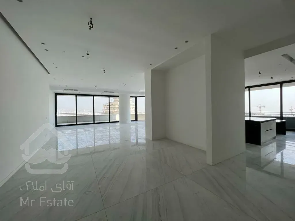 رهن برج باغ ۲۸۰ متری در زعفرانیه