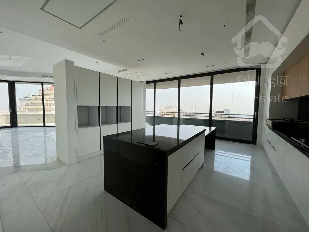 رهن برج باغ ۲۸۰ متری در زعفرانیه