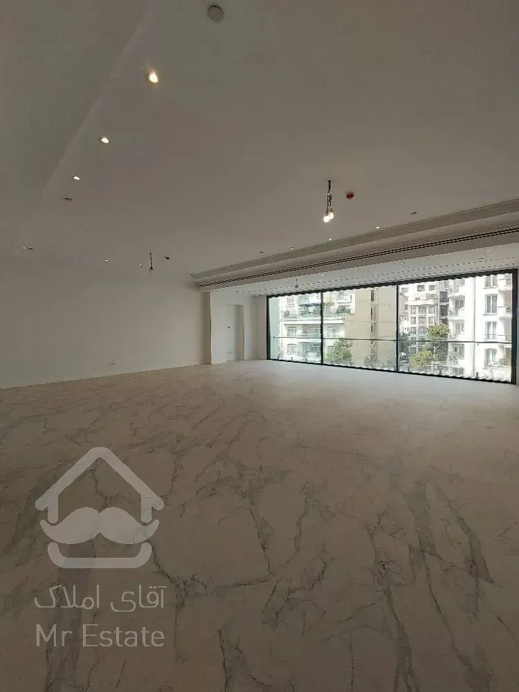 رهن آپارتمان ۳۸۰ متری در زعفرانیه