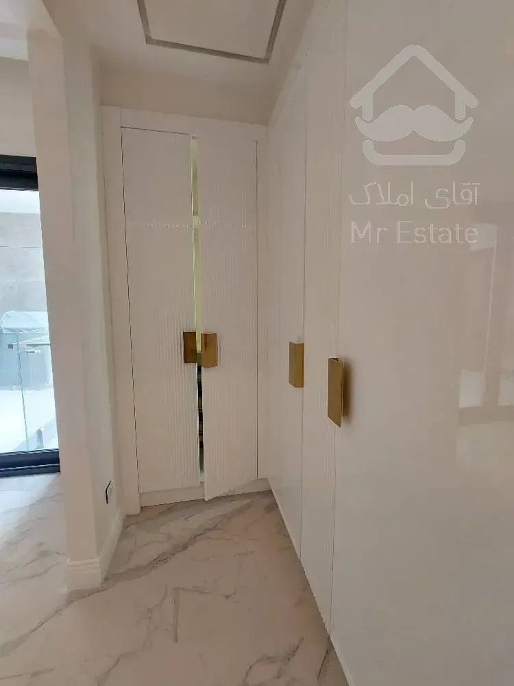 رهن آپارتمان ۳۸۰ متری در زعفرانیه