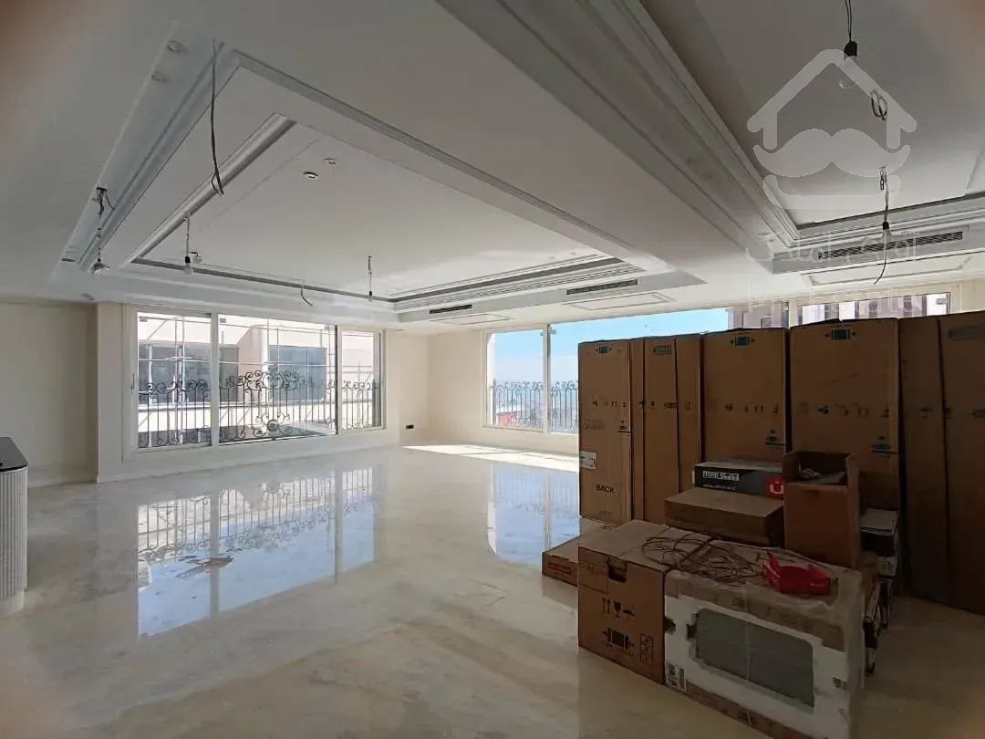 رهن آپارتمان ۴۰۰ متری در زعفرانیه