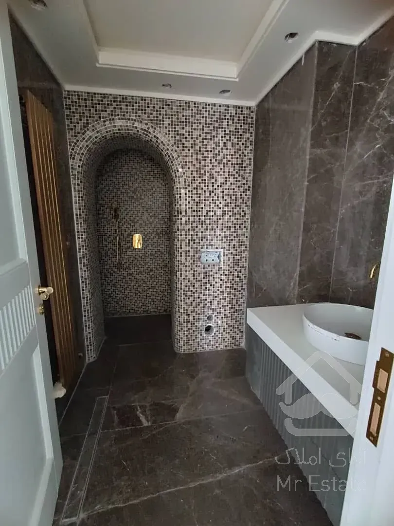 رهن آپارتمان ۴۰۰ متری در زعفرانیه