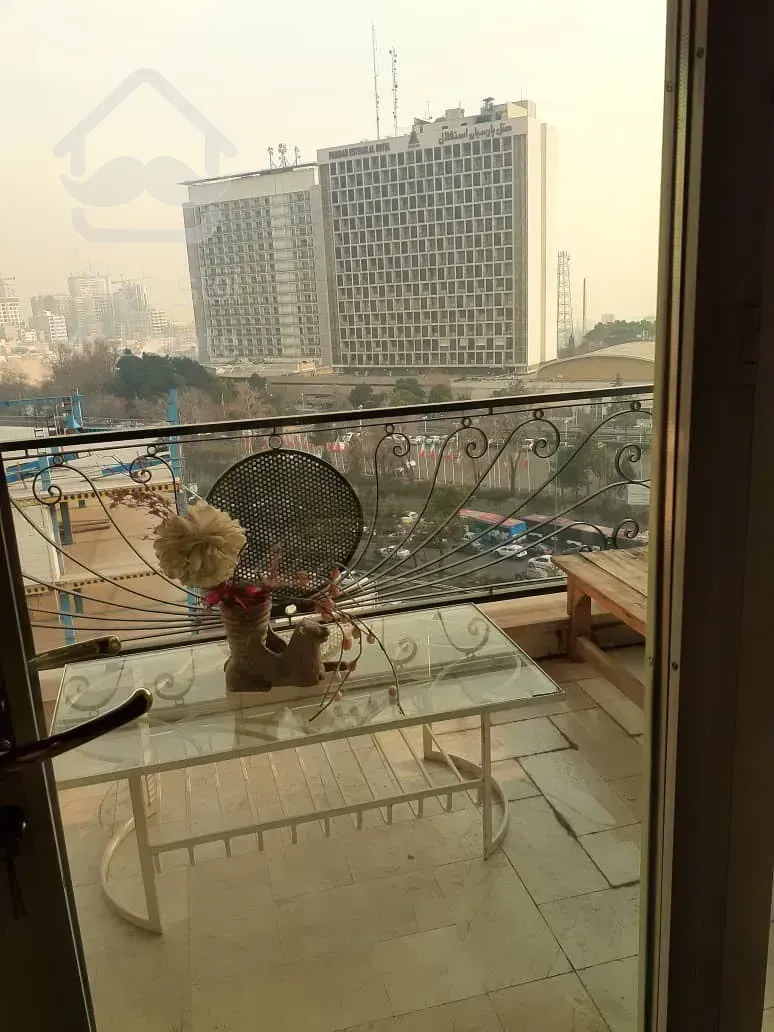 فروش آپارتمان ۲۴۰ متری در محمودیه