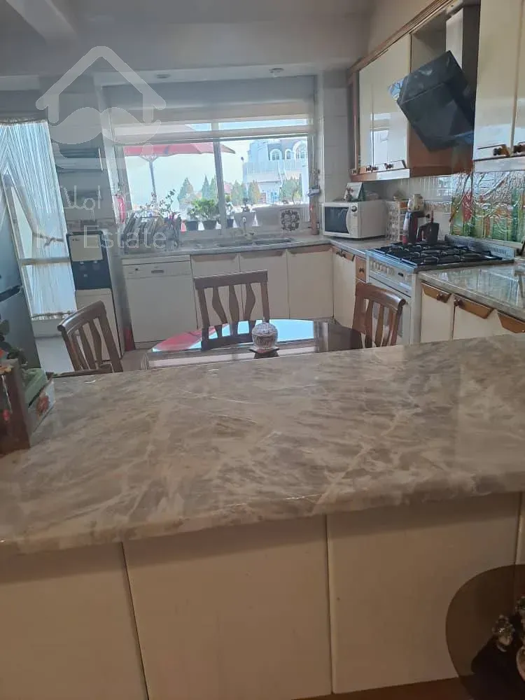 فروش آپارتمان ۱۹۰ متری در زعفرانیه