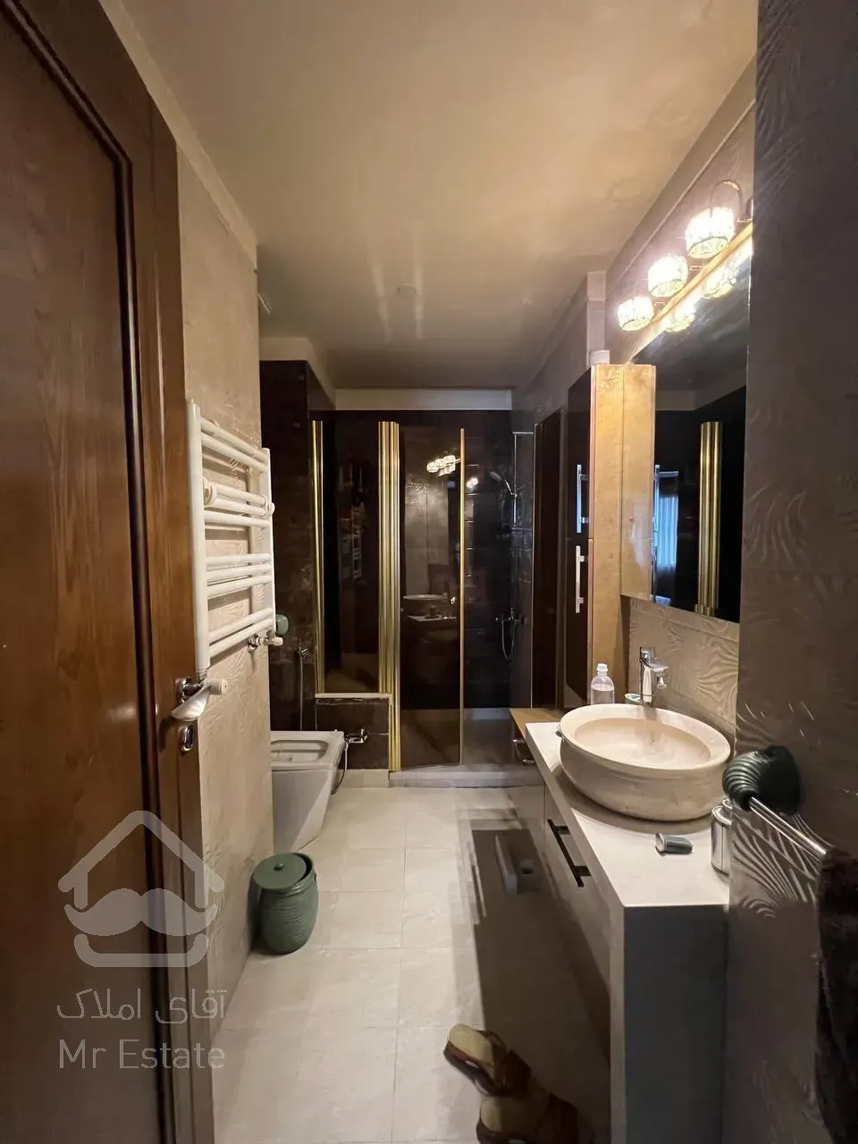 فروش آپارتمان ۱۹۰ متری در زعفرانیه