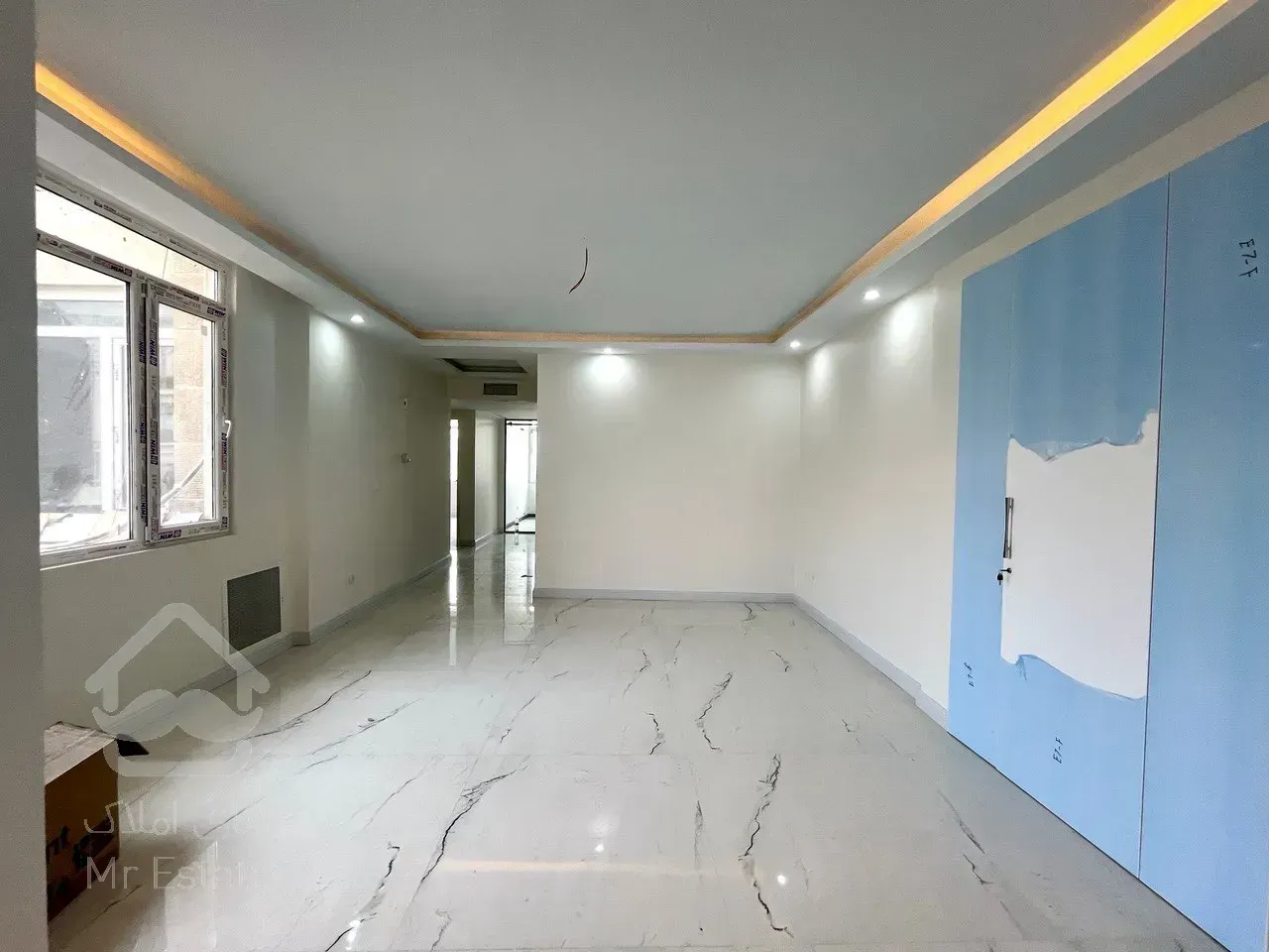 فروش آپارتمان ۲۰۰ متری در زعفرانیه