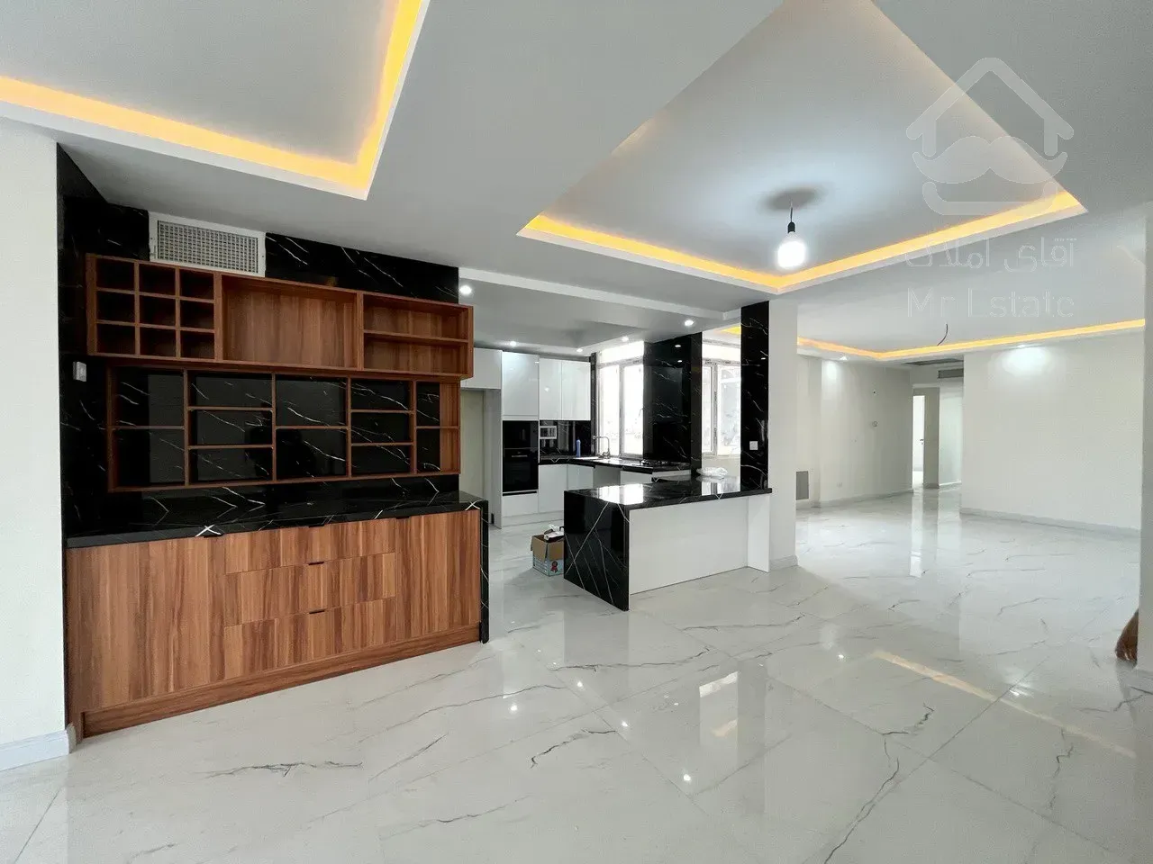 فروش آپارتمان ۲۰۰ متری در زعفرانیه