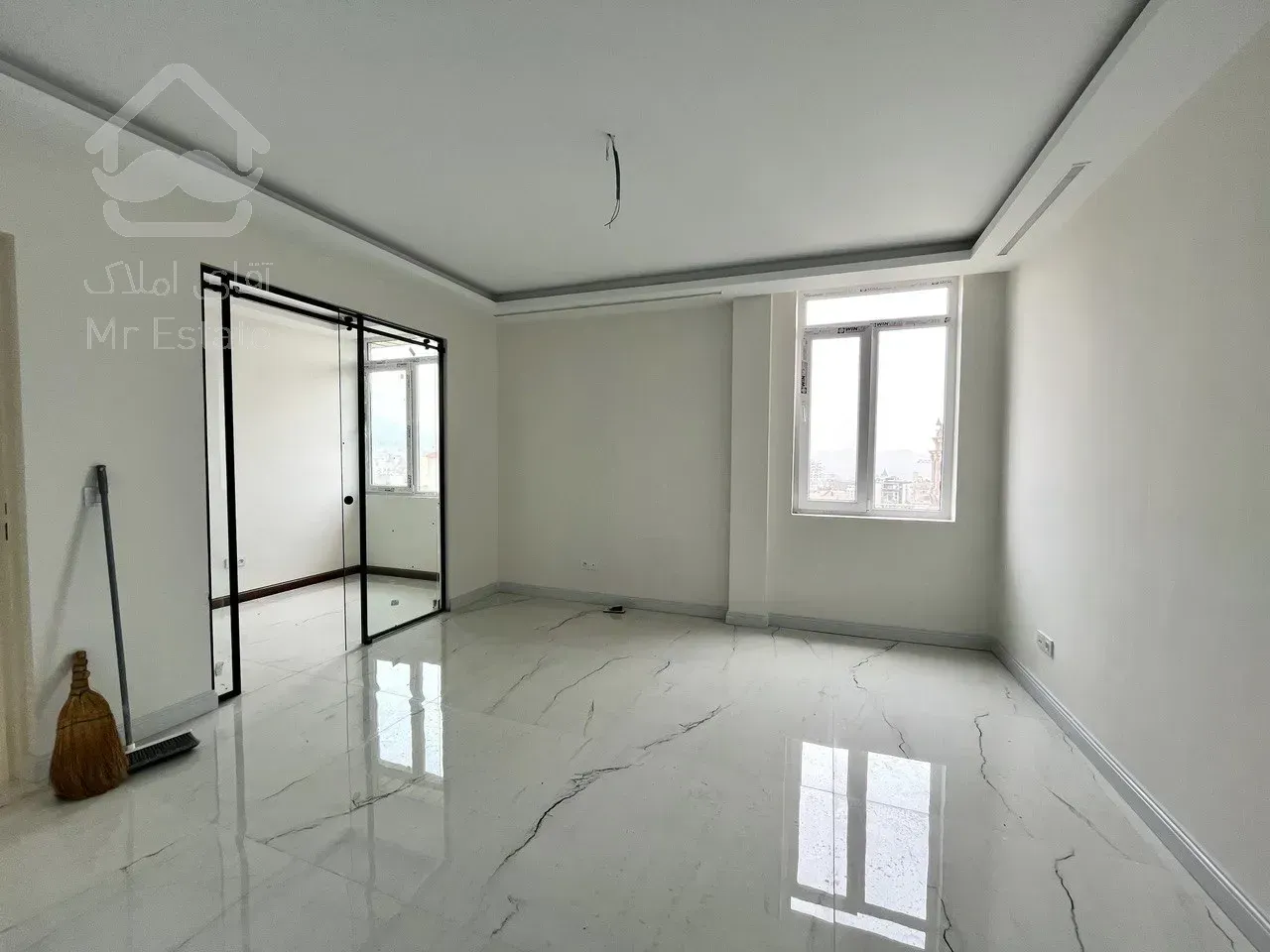 فروش آپارتمان ۲۰۰ متری در زعفرانیه