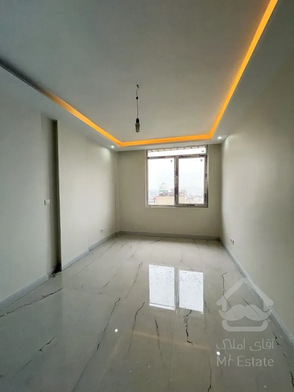 فروش آپارتمان ۲۰۰ متری در زعفرانیه