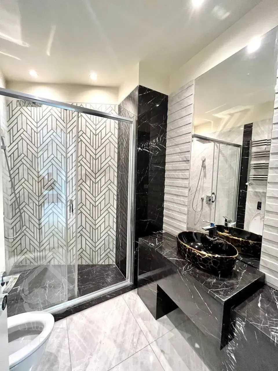 فروش آپارتمان ۲۱۱ متری در زعفرانیه