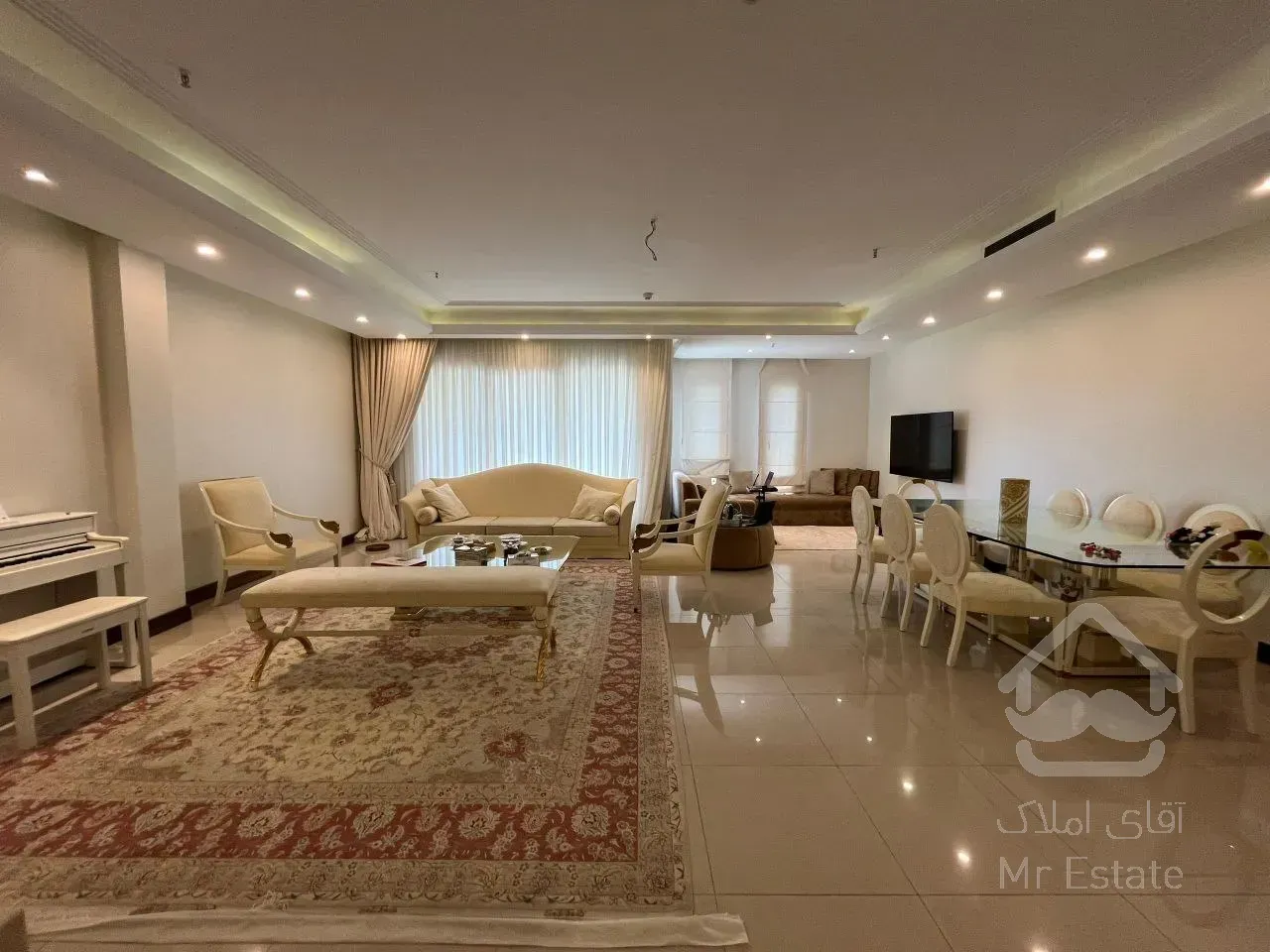 فروش آپارتمان ۱۸۹ متری در محمودیه