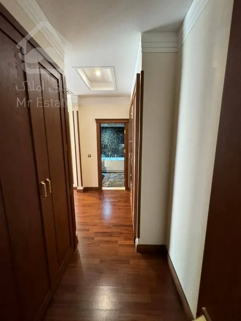 رهن آپارتمان ۲۱۵ متری در زعفرانیه