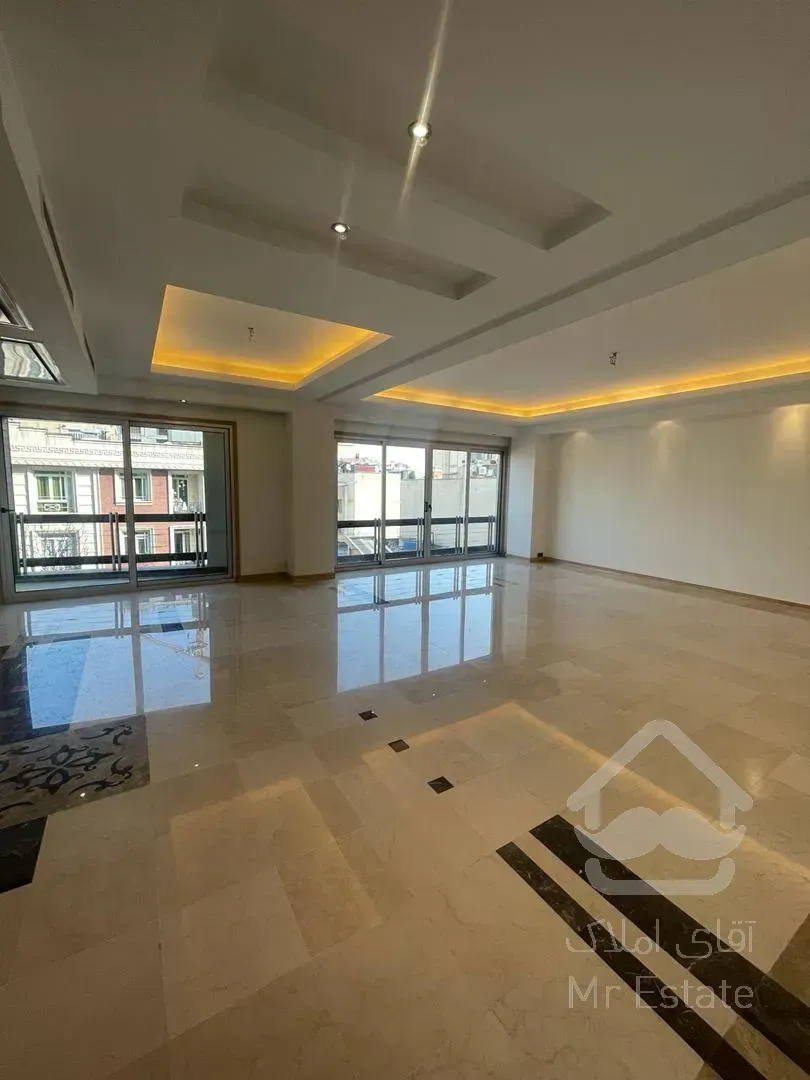 رهن آپارتمان ۲۵۰ متری در زعفرانیه