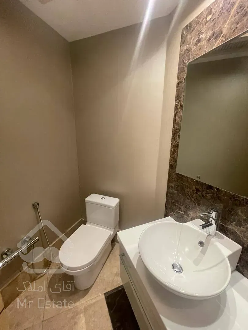 رهن آپارتمان ۲۵۰ متری در زعفرانیه