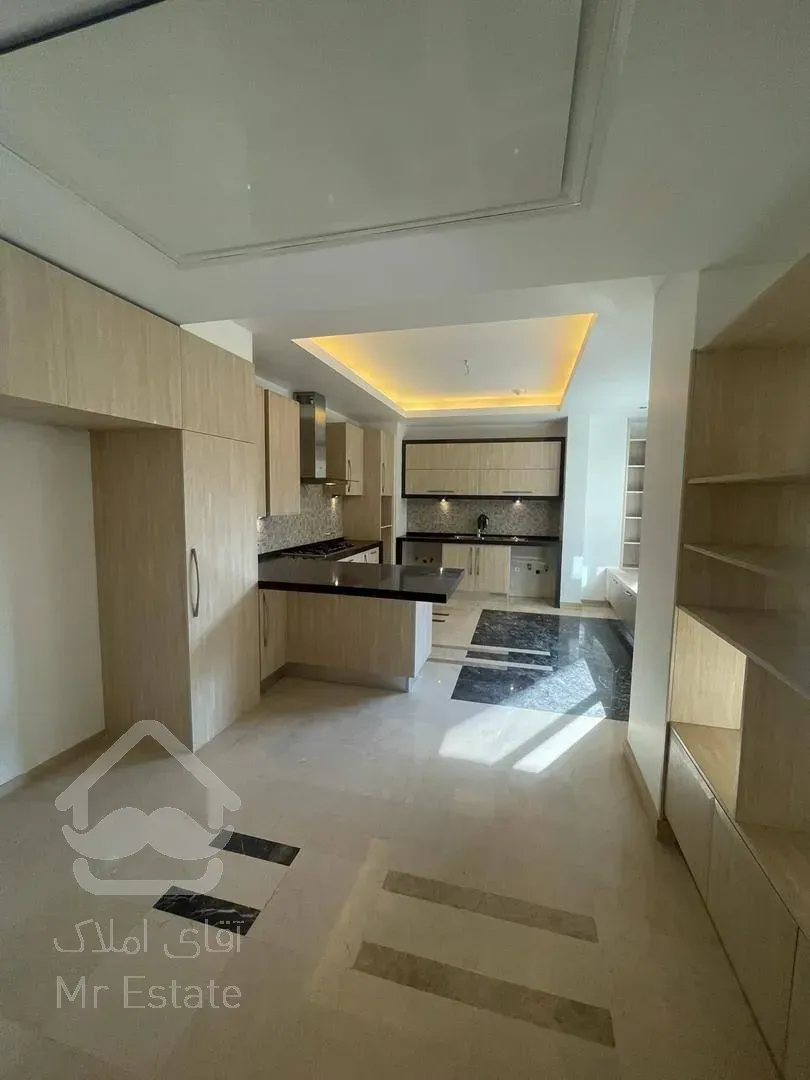 رهن آپارتمان ۲۵۰ متری در زعفرانیه