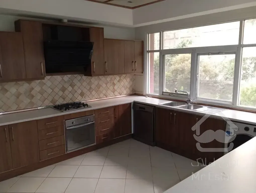 اجاره آپارتمان ۲۱۰ متری در زعفرانیه