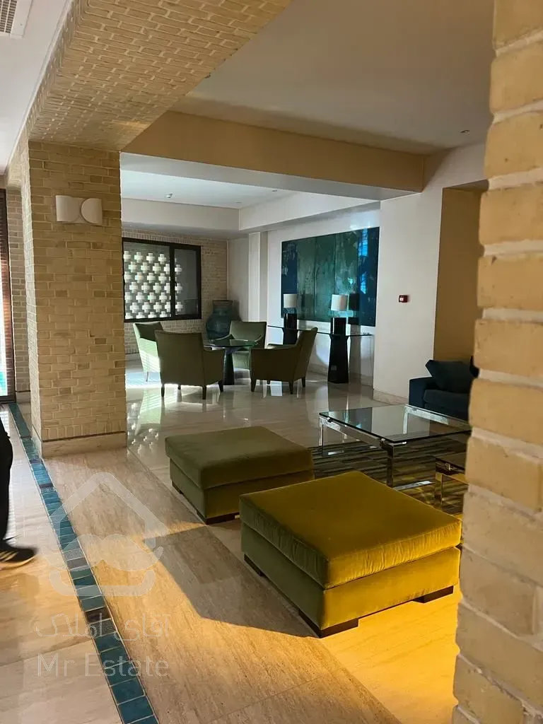 اجاره‌ آپارتمان ۲۶۰ متری در محمودیه