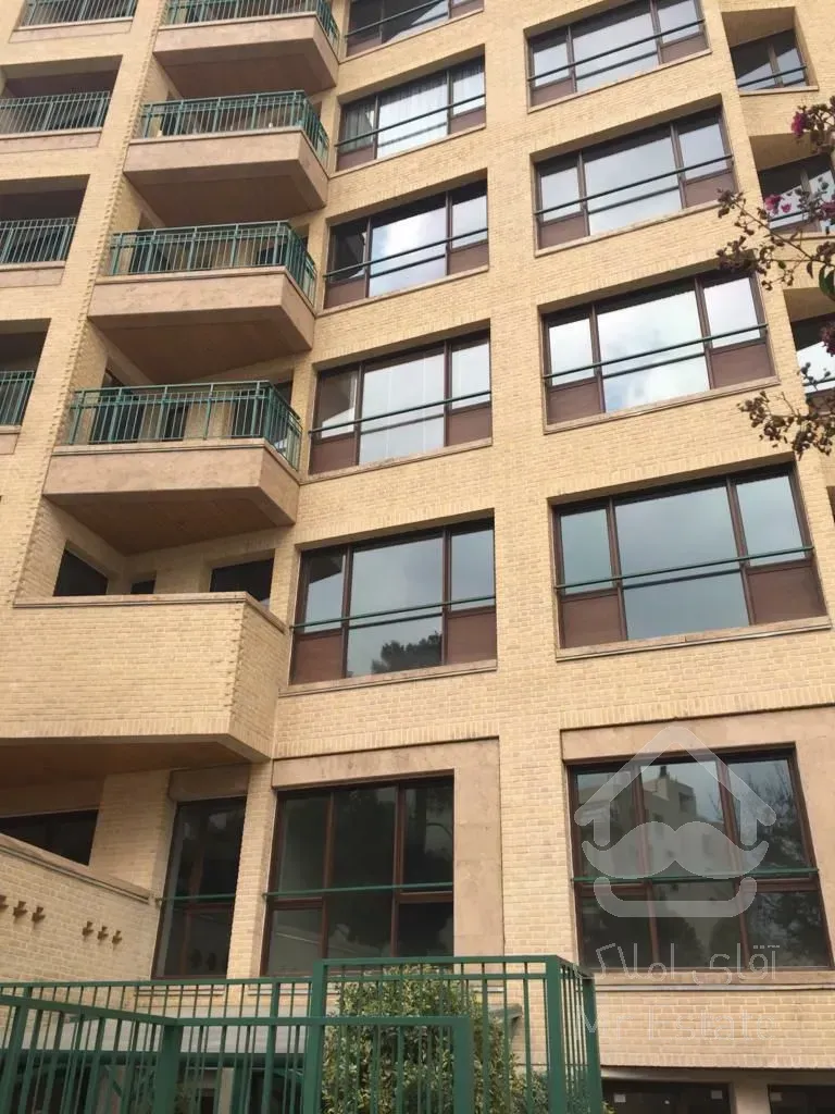 اجاره‌ آپارتمان ۲۶۰ متری در محمودیه