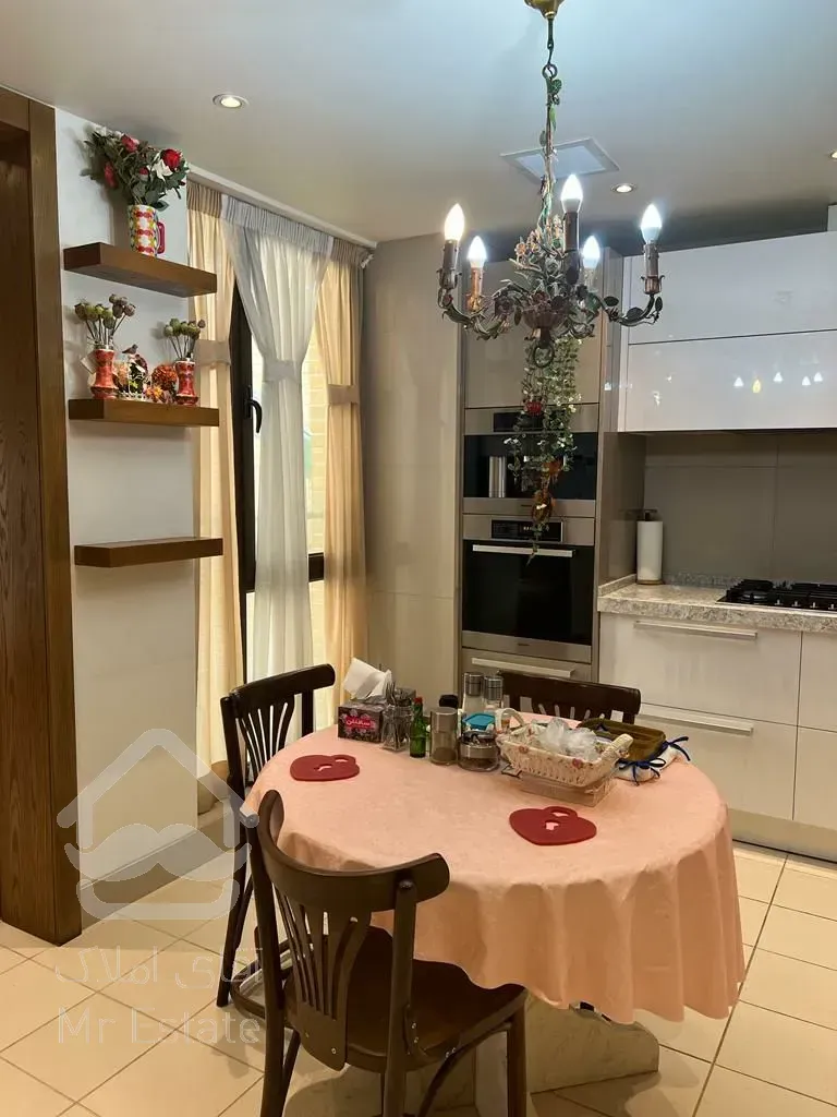 اجاره‌ آپارتمان ۲۶۰ متری در محمودیه