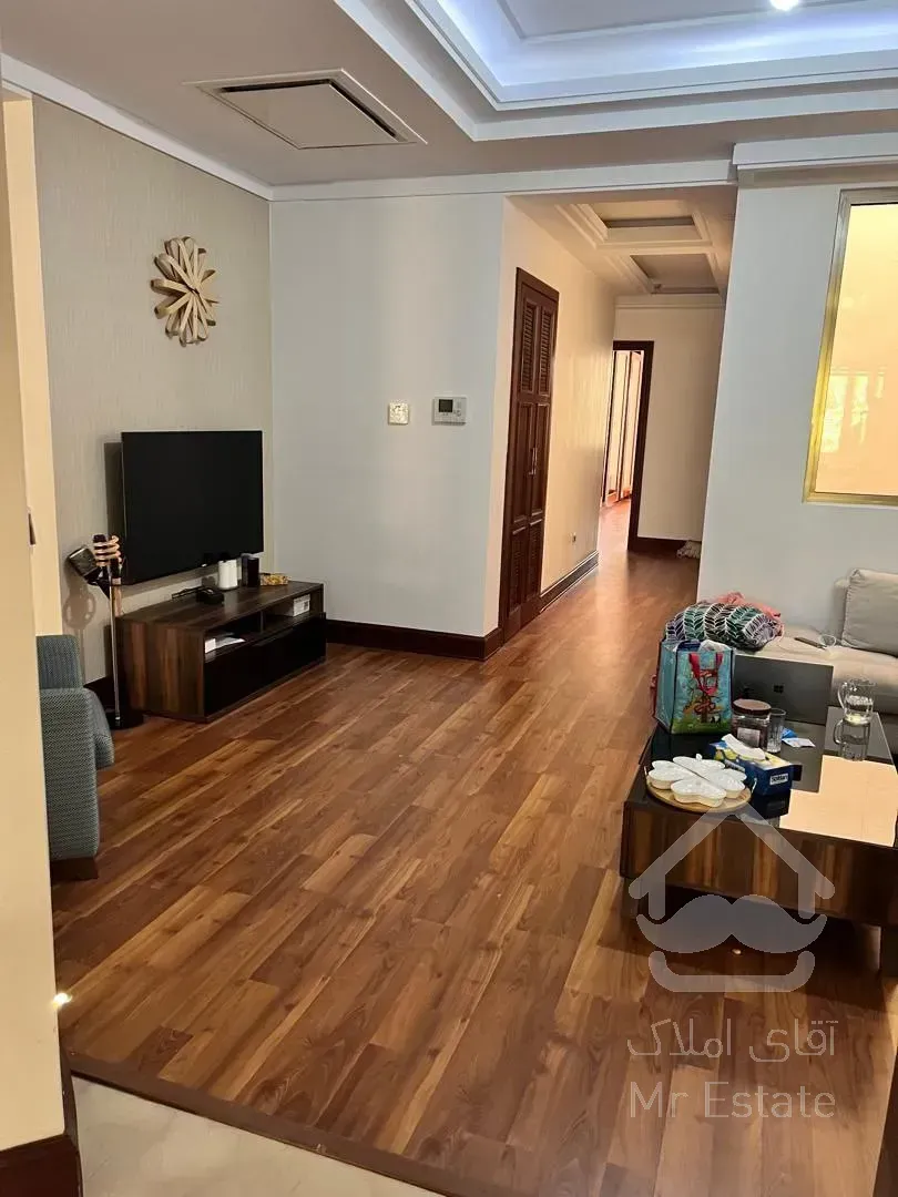 رهن آپارتمان ۲۸۰ متری در محمودیه