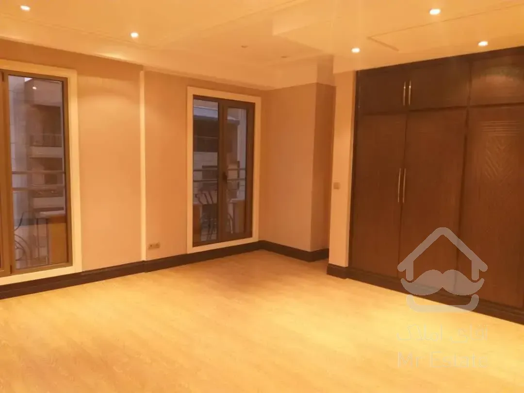 اجاره آپارتمان ۲۳۰ متری در زعفرانیه