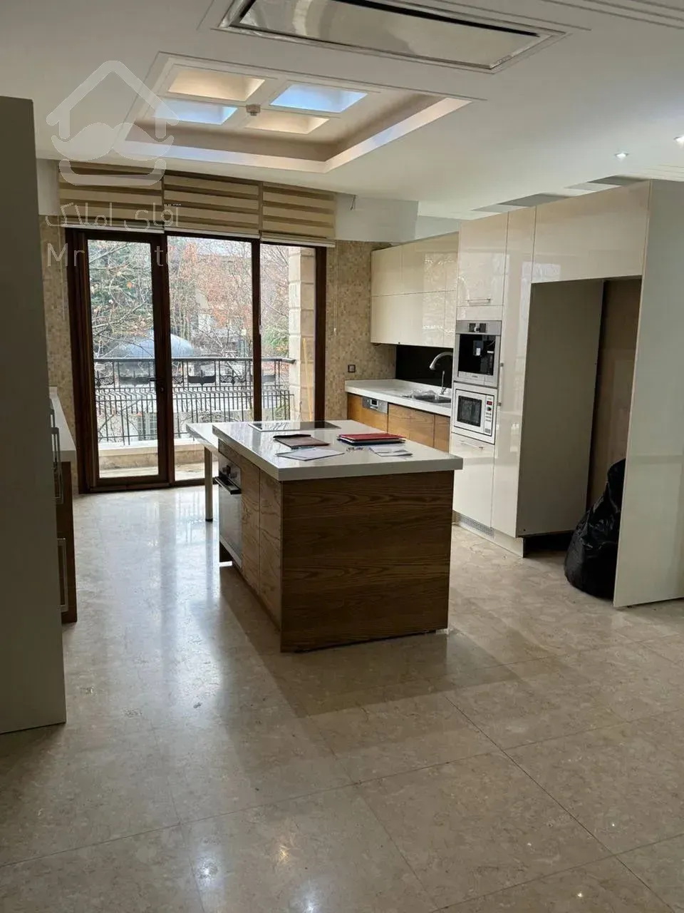 اجاره آپارتمان ۲۰۰ متری در زعفرانیه