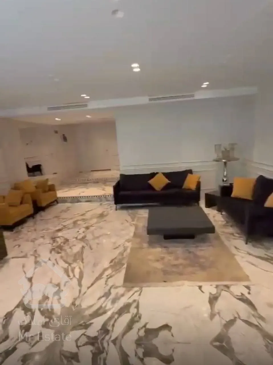 رهن آپارتمان ۲۶۴ متری در فرشته