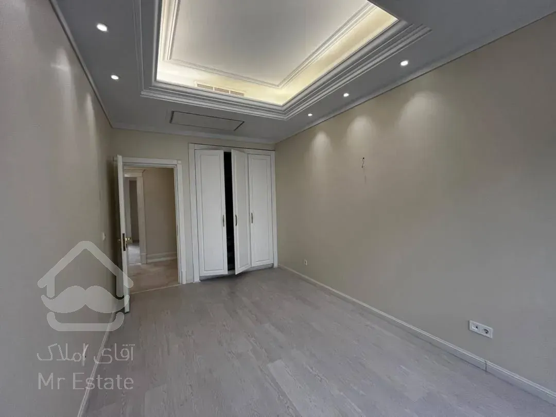 رهن آپارتمان ۲۴۰ متری در زعفرانیه