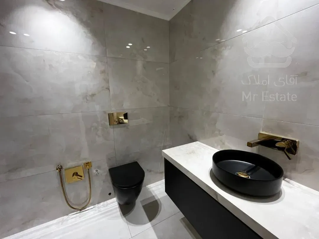 رهن آپارتمان ۲۴۰ متری در زعفرانیه